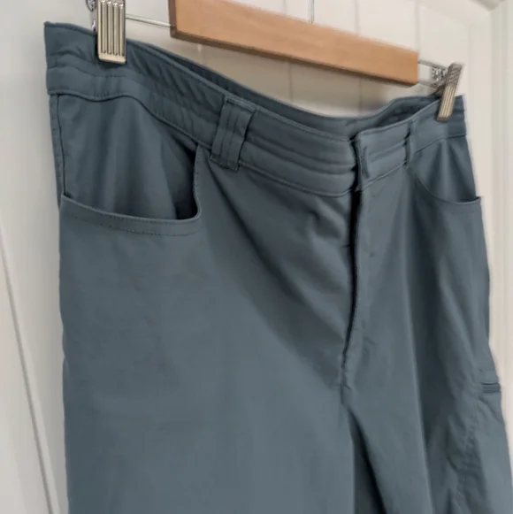 Eddie Bauer Women's Slate Rainier Capri Tech Pant - Picture 2 of 12